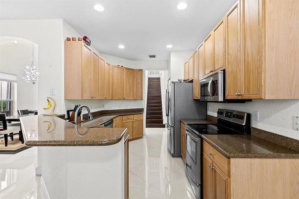 Dining room, Interior, Kitchen, Recessed Lighting