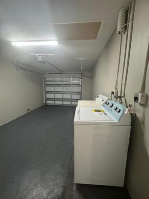 Garage, Interior, Washer