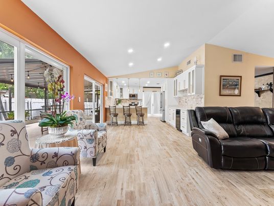 Interior, Kitchen, Living room, Pendant Lights, Recessed Lighting, Wood Texture Flooring