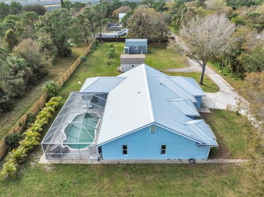 Exterior, Drone