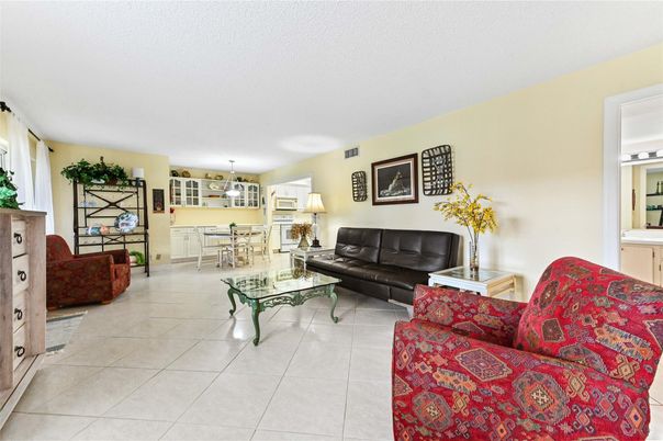 Dining room, Interior, Living room, Pendant Lights