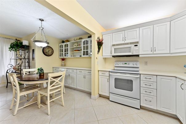 Dining room, Interior, Kitchen, Pendant Lights