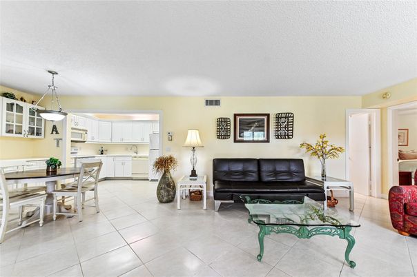 Dining room, Interior, Kitchen, Pendant Lights