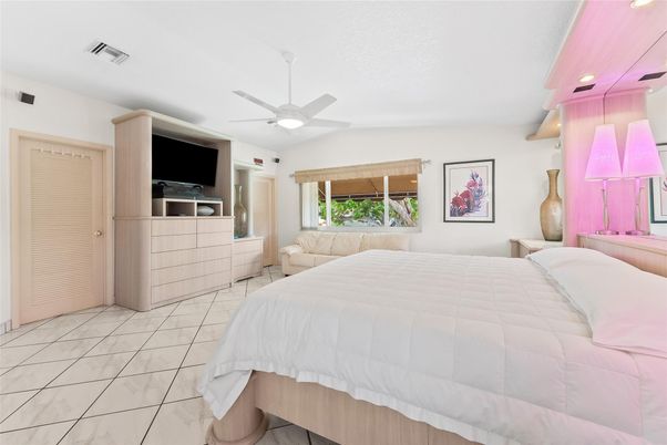 Bedroom, Interior, Marble, Recessed Lighting