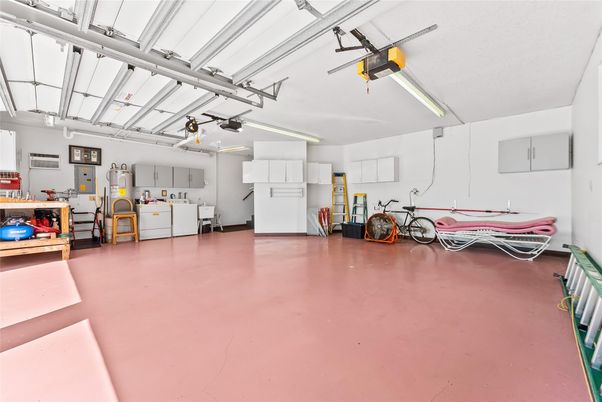 Garage, Interior