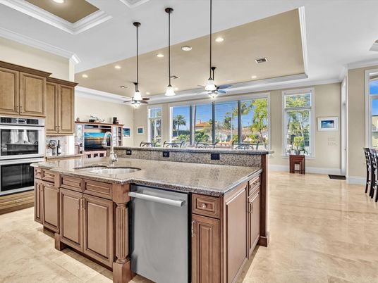 Interior, Kitchen, Pendant Lights, Recessed Lighting, Stainless Steel Appliances