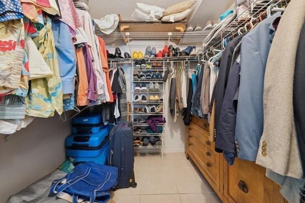 Interior, Walk-in Closets