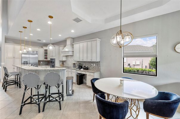 Dining room, Interior, Kitchen, Pendant Lights, Recessed Lighting, Stainless Steel Appliances