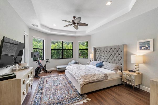 Bedroom, Fitness Equipment, Interior, Recessed Lighting, Wood Texture Flooring