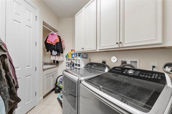 Interior, Washer
