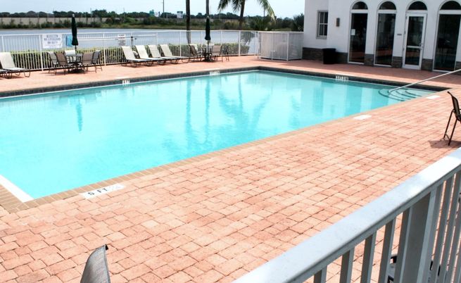 Exterior, Pool, Water