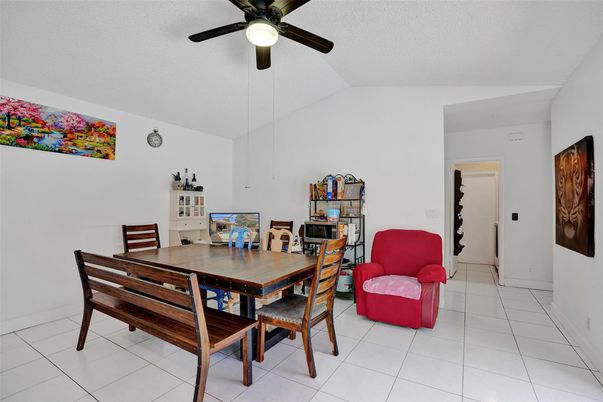 Dining room, Interior