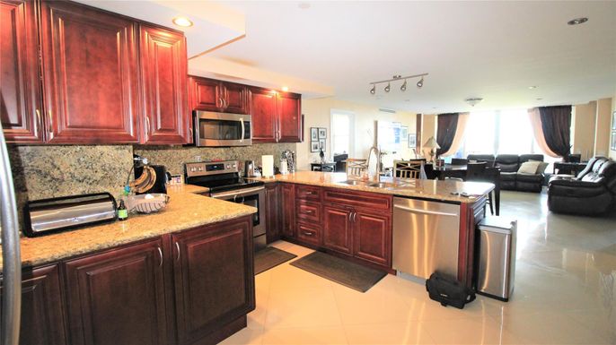 Interior, Kitchen, Living room, Recessed Lighting, Stainless Steel Appliances