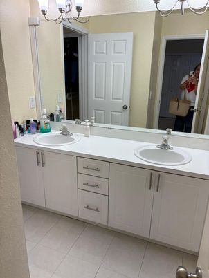 Bathroom, Dual Sink Vanities, Interior
