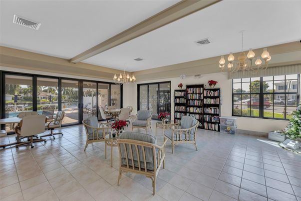 Chandelier, Dining room, Interior, Living room