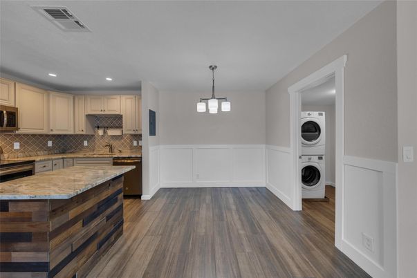 Interior, Kitchen, Pendant Lights, Recessed Lighting, Washer, Wood Texture Flooring