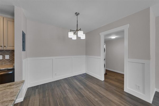 Empty room, Interior, Pendant Lights, Wood Texture Flooring