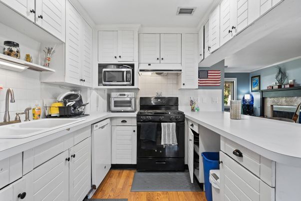 Interior, Kitchen, Stainless Steel Appliances, Wood Texture Flooring