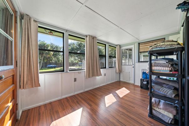 Interior, Sun Room, Wood Texture Flooring