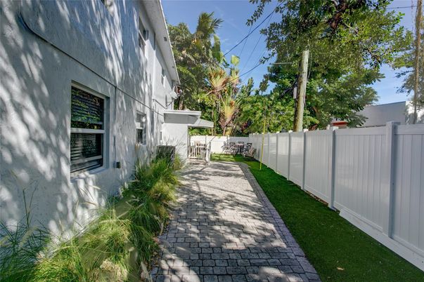 Backyard, Exterior