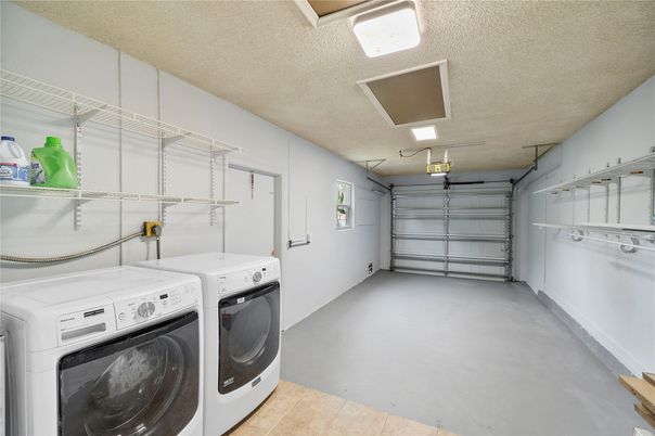 Garage, Interior, Washer