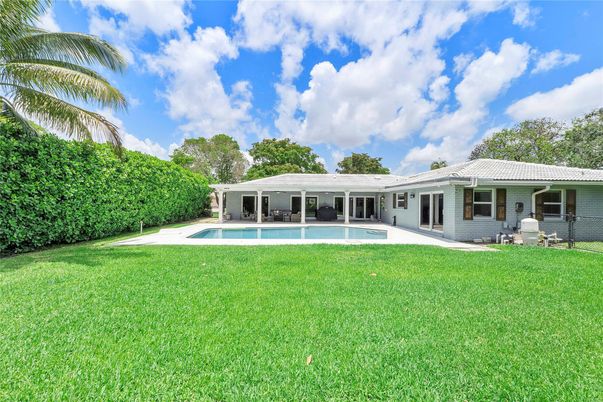 Backyard, Exterior, Pool