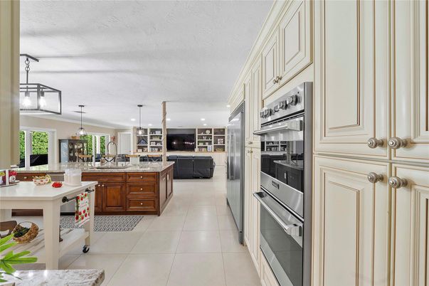 Interior, Kitchen, Pendant Lights, Recessed Lighting, Stainless Steel Appliances