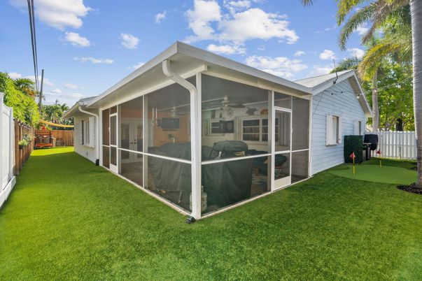 Backyard, Exterior