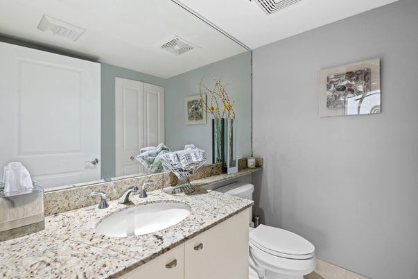 Bathroom, Interior, Tile Countertops