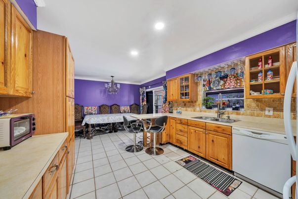 Chandelier, Dining room, Interior, Kitchen, Recessed Lighting