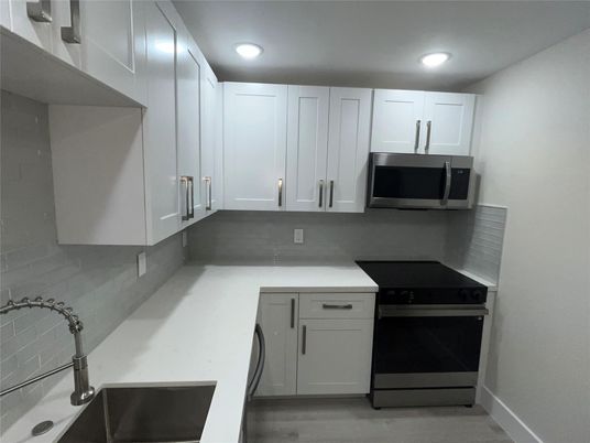 Interior, Kitchen, Recessed Lighting, Wood Texture Flooring