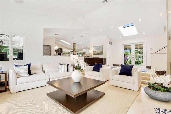 Interior, Kitchen, Living room, Pendant Lights, Recessed Lighting