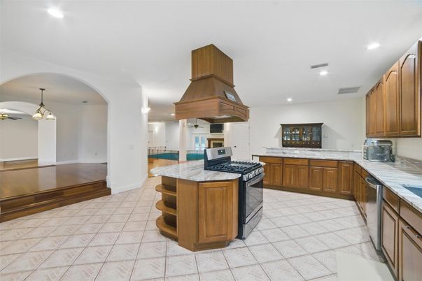 Interior, Kitchen, Pendant Lights, Recessed Lighting, Stainless Steel Appliances