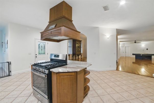 Interior, Kitchen, Recessed Lighting