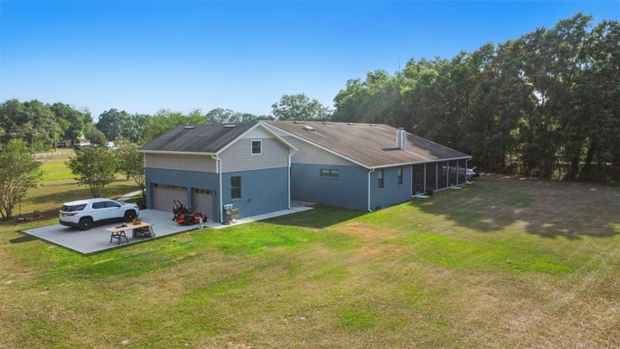 Backyard, Exterior
