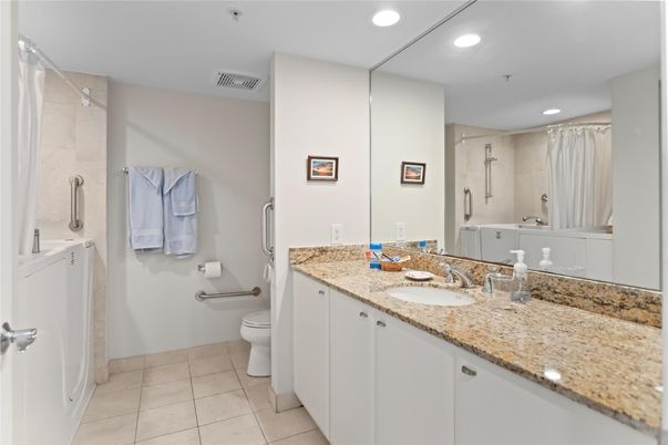 Bathroom, Dual Sink Vanities, Interior, Recessed Lighting, Washer