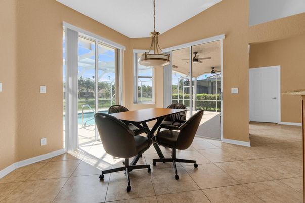 Dining room, Interior, Pendant Lights