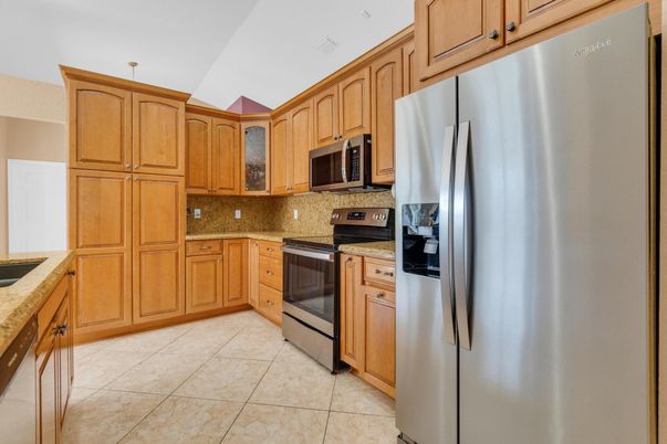Interior, Kitchen, Stainless Steel Appliances