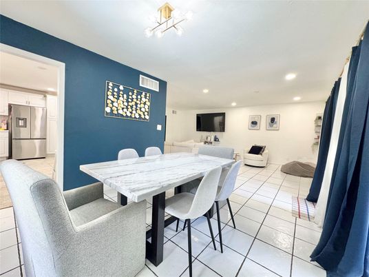 Dining room, Interior, Kitchen, Living room, Recessed Lighting