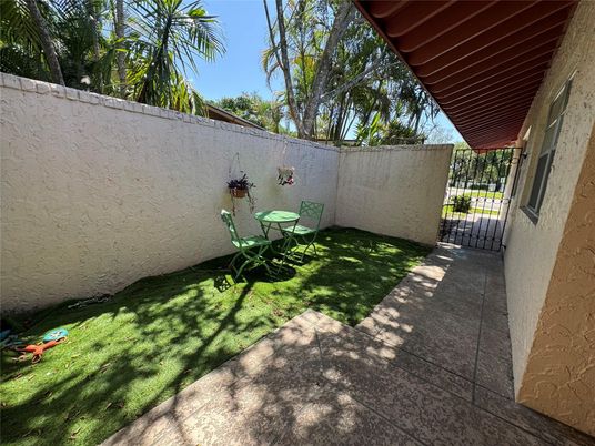 Backyard, Exterior
