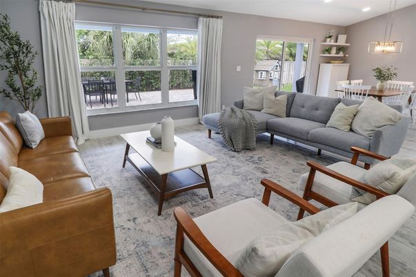 Dining room, Interior, Living room, Pendant Lights, Recessed Lighting, Wood Texture Flooring