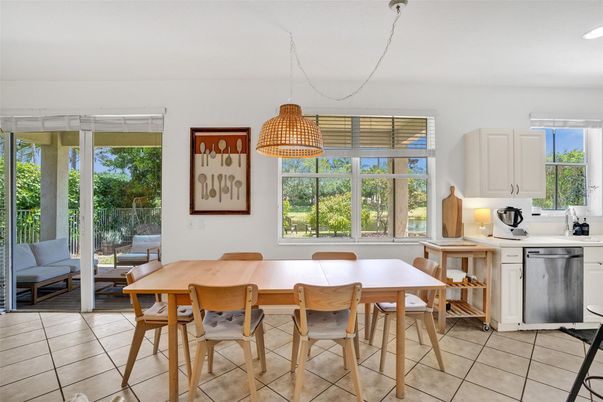 Dining room, Interior, Kitchen, Pendant Lights, Recessed Lighting