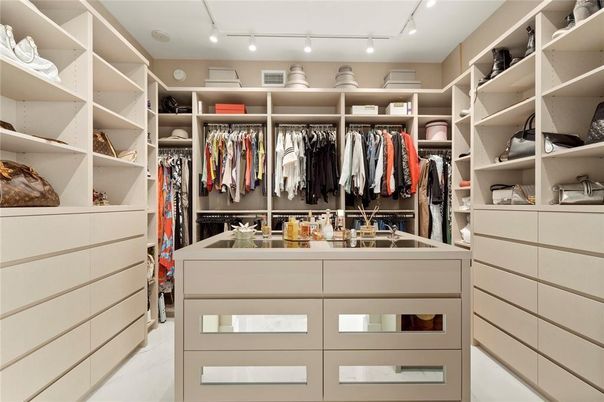 Interior, Walk-in Closets