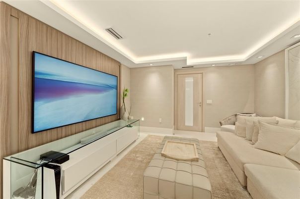 Interior, Living room, Recessed Lighting, Theatre Room