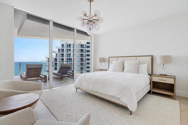 Bedroom, Interior, Pendant Lights, Water
