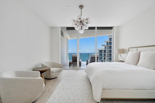 Bedroom, Interior, Pendant Lights, Water