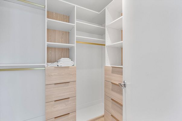Interior, Walk-in Closets