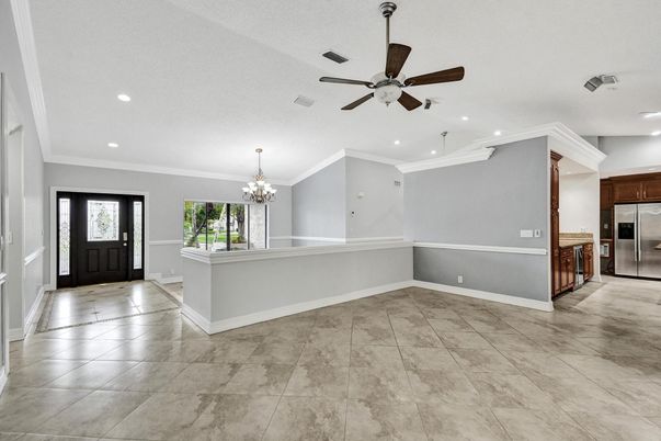 Chandelier, Interior, Kitchen, Recessed Lighting, Stainless Steel Appliances