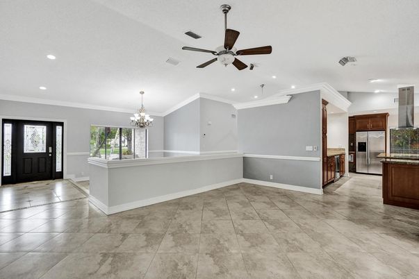 Chandelier, Interior, Kitchen, Recessed Lighting, Stainless Steel Appliances