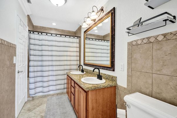 Bathroom, Interior, Recessed Lighting